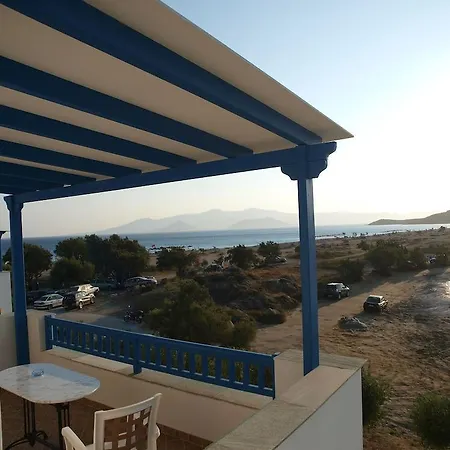 Апартаменты Alykes & *